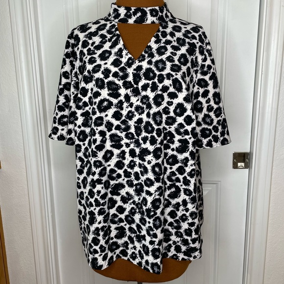 Lane Bryant Tops - Lane Bryant Animal Print Keyhole Top Size 14